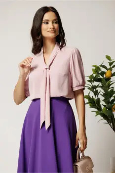 Bluza roz din viscoza lejera cu guler tip cravata imagine