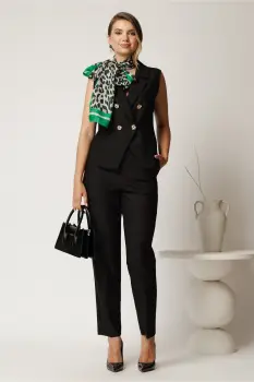 Compleu negru elegant din stofa cu vesta cambrata si pantaloni imagine