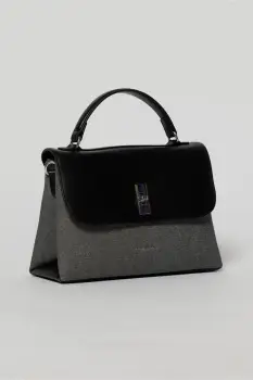 Geanta cu design modern in doua nuante de negru imagine