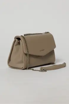 Geanta eleganta taupe cu design structurat si lant argintiu imagine