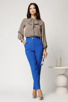 Pantaloni albastrii din stofa cu croi drept si buzunare imagine