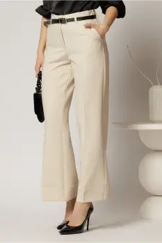 Pantaloni bej din stofa cu croi larg si curea in talie imagine