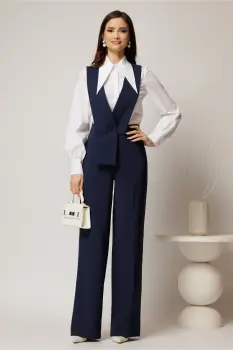 Pantaloni bleumarin evazati cu bretele detasabile imagine