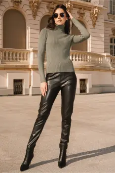 Pantaloni casual din piele ecologica negri cu croi mulat imagine