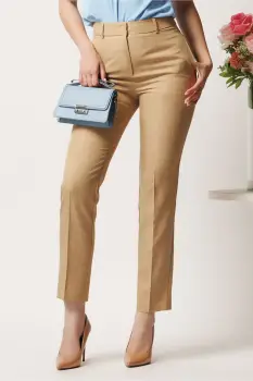Pantaloni DY Fashion bej din stofa conici cu dunga si buzunare imagine