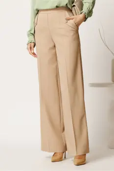 Pantaloni DY Fashion bej lejeri cu buzunare si nasturi decorativi imagine