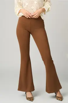 Pantaloni office din stofa catifelata maro evazati imagine