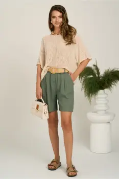 Pantaloni scurti kaki din in cu croi lejer si curea in talie imagine