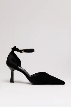 Pantofi eleganti negri cu aspect rafinat imagine