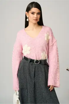 Pulover casual din tricot roz cu flori brodate imagine