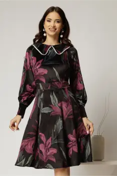 Rochie DY Fashion din catifea cu print magenta si perle la guler imagine