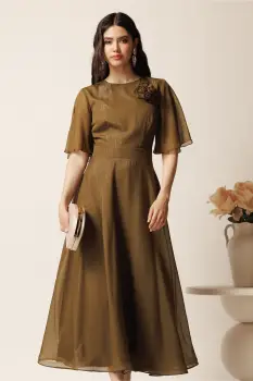 Rochie DY Fashion lunga kaki din voal in clos cu accesoriu la bust imagine