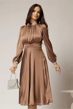 Rochie DY Fashion maro din voal cu perle la guler si maneci imagine