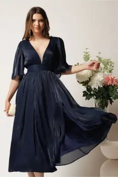 Rochie DY Fashion midi bleumarin din voal in clos cu tull la decolteu si crapatura pe picior imagine