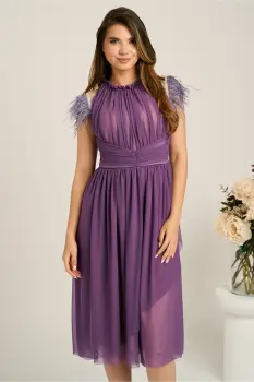 Rochie DY Fashion midi din tull mov in clos cu pene la umeri imagine
