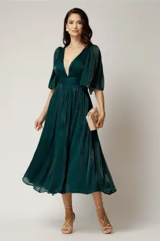 Rochie DY Fashion midi verde pin din voal in clos cu tull la decolteu si crapatura pe picior imagine