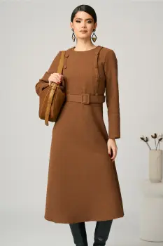 Rochie DY Fashion office din tweed maro cu nasturi pe bust si curea in talie imagine