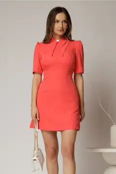 Rochie DY Fashion scurta corai cu guler dublu si detaliu inima imagine