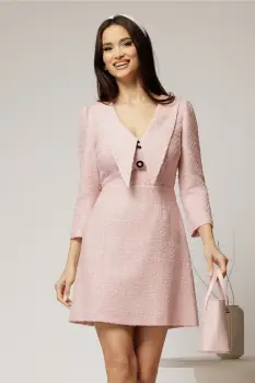 Rochie DY Fashion scurta din tweed roz cu gulerul ascutit si nasturi la bust imagine