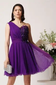Rochie Ella Collection Serena scurta din tull mov cu flori pe bust imagine