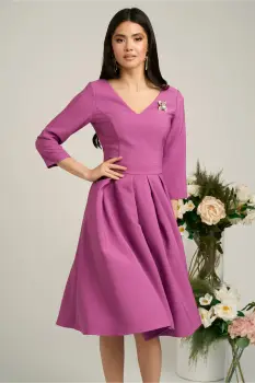 Rochie LaDonna lila midi cu decolteu adanc si brosa detasabila imagine
