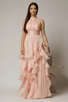 Rochie lunga roz de seara cu volanase din voal peliculizat imagine
