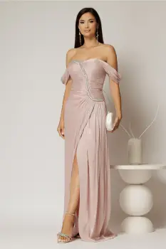 Rochie lunga roz pudra de seara cu aplicatii de strassuri imagine