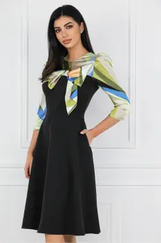 Rochie MBG neagra cu imprimeu verde fistic si funda la bust imagine