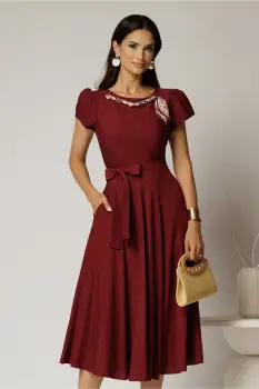 Rochie midi bordo din rayon cu lantisor cu esarfa la decolteu imagine