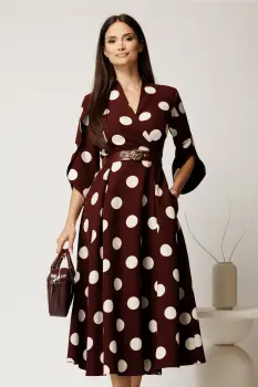 Rochie midi bordo din stofa in clos cu buline mari si curea in talie imagine