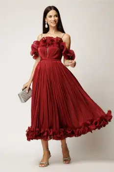 Rochie midi bordo in clos din voal satinat cu volanase la bust si la baza imagine