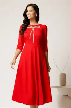 Rochie midi corai din stofa in clos cu funda si strasuri pe bust imagine