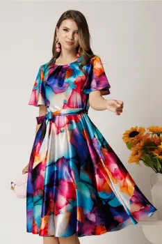 Rochie midi cu imprimeu multicolor din satin in clos cu cordon in talie imagine