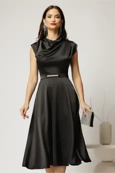 Rochie midi neagra de ocazie din satin cu pietricele mici si curea eleganta imagine