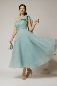 Rochie midi turcoaz din organza cu pietre strass si funda ampla pe umar imagine