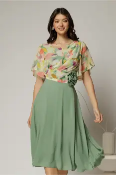 Rochie midi verde fistic din triplu voal cu bustul imprimat imagine