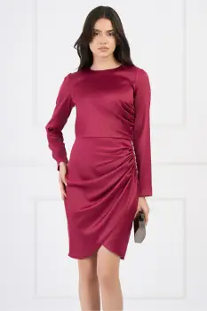 Rochie Moze eleganta din satin magenta cu fronseu si accesoriu pe fusta imagine