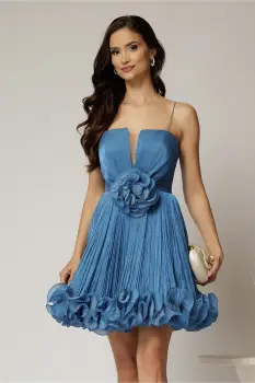Rochie scurta albastra din voal in clos cu volanase si floare maxi pe talie imagine