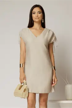 Rochie scurta bej cu croi drept din rayon cu decolteu in V si snur la maneci imagine