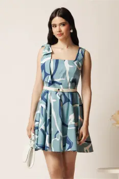 Rochie scurta bleu in clos cu imprimeuri si curea detasabila in talie imagine