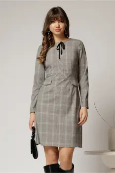 Rochie scurta gri cu carouri snur la guler si fusta tip A imagine