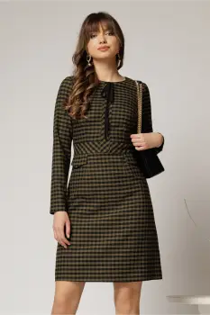 Rochie scurta kaki cu carouri negre snur la guler si fusta tip A imagine