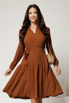 Rochie scurta maro din viscoza cu nasturi pe bust si cordon in talie imagine