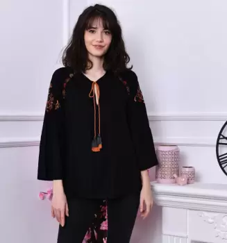 Bluza stilizata traditional cu broderie si ciucuri Clarita imagine