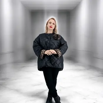 Geaca dama cu accesoriu Mihaela 4 imagine