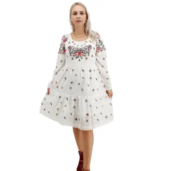 Rochie Alba cu broderie traditionala - Maximiliana 2 imagine