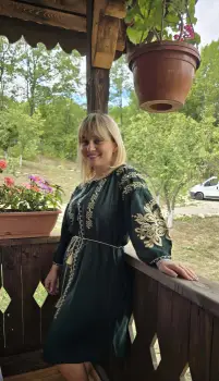 Rochie Dama cu Broderie Darya 3 imagine