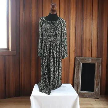 Rochie lunga de vara cu maneca 3 4 si imprimeu floral verde imagine