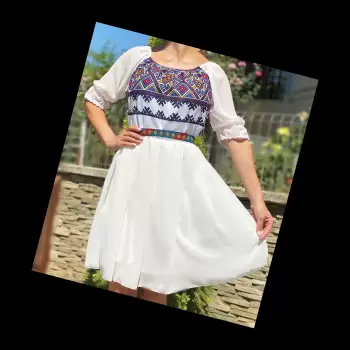 Rochie stilizata cu motive traditionale Magdalena imagine