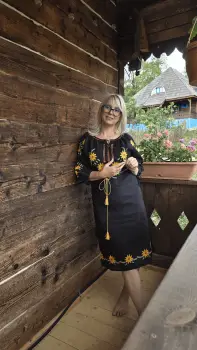 Rochie Traditionala Anne 7 imagine